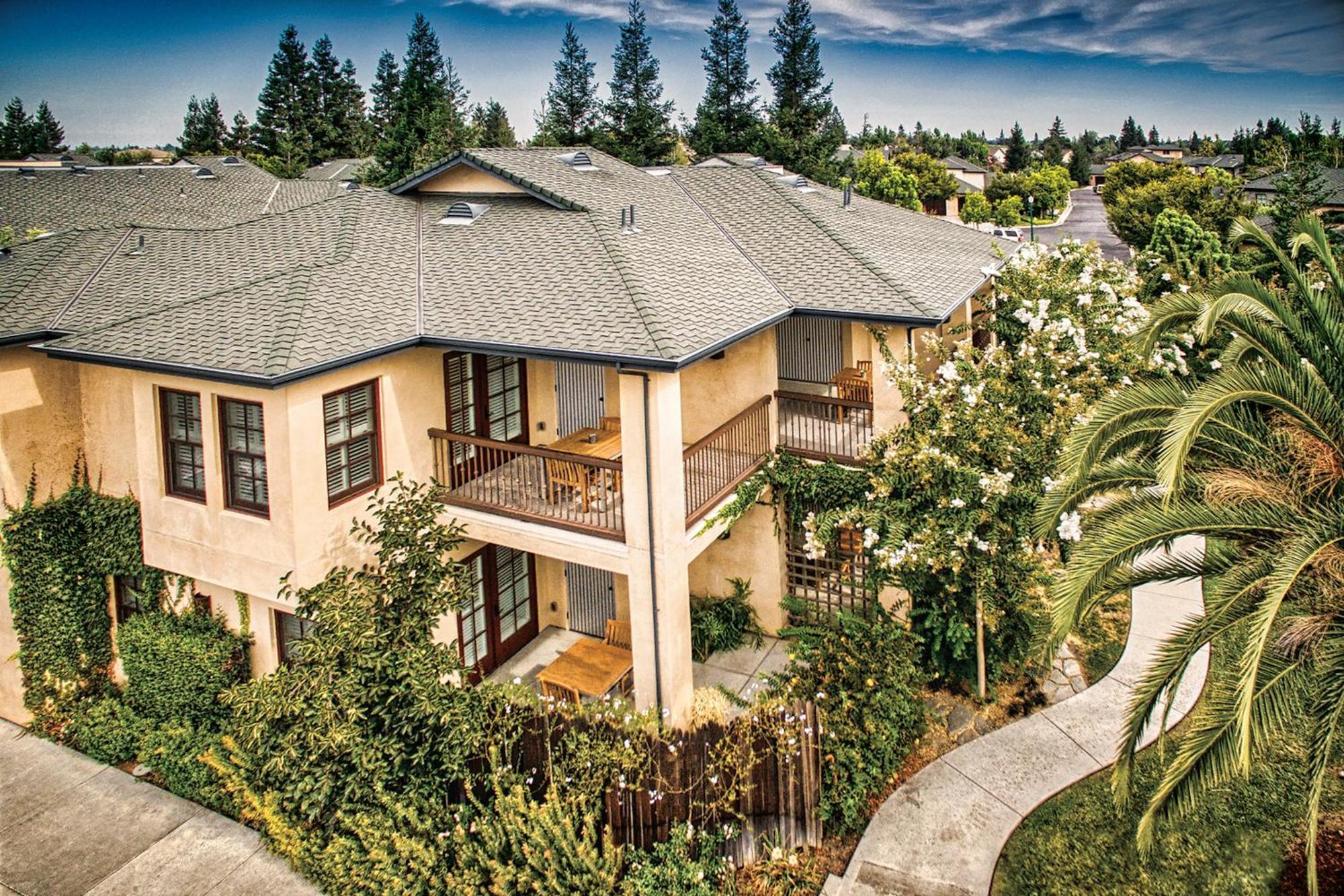 Wine & Roses Hotel Restaurant Spa Лодай Екстер'єр фото